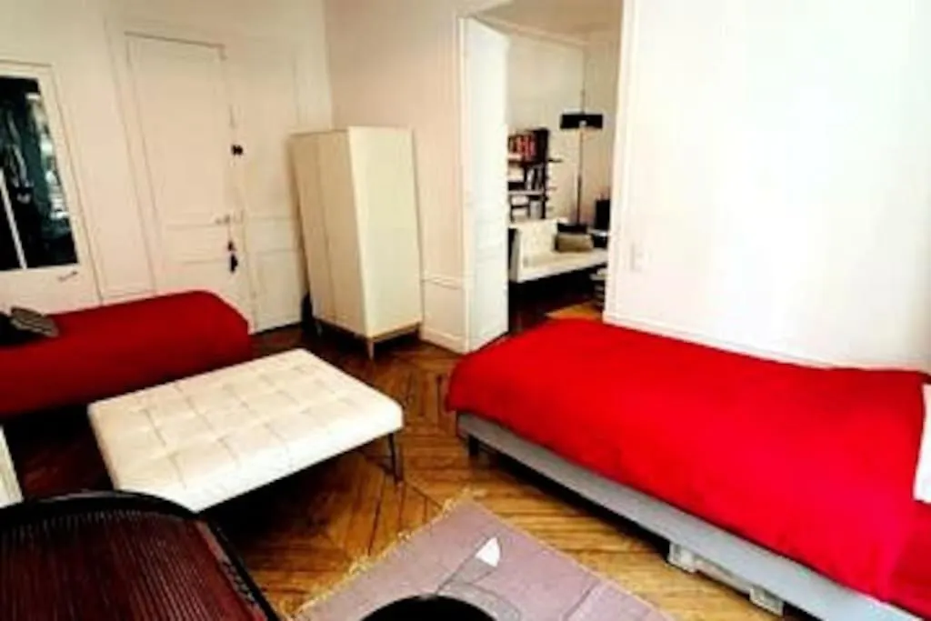 Apartment Central Paris Bohemien And Arty Apt